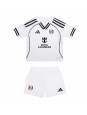 Billige Fulham Hjemmedraktsett Barn 2025-26 Kortermet (+ Korte bukser)